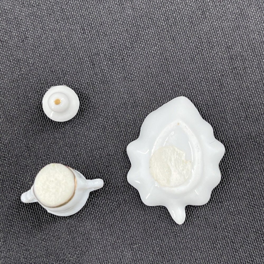 Dollhouse Miniature Porcelain Double handle Pot & Tray Floral‎